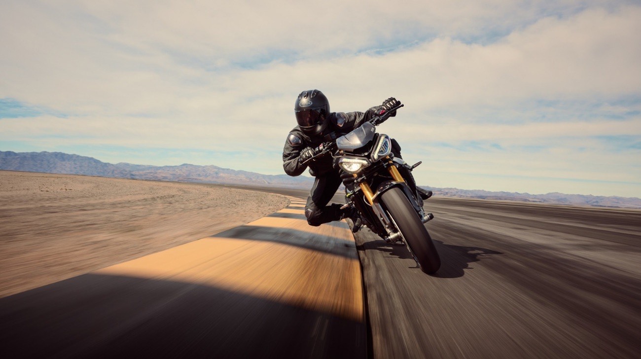 Triumph Unveils the 2025 Speed Triple 1200 RS